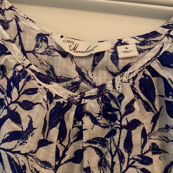 Flower Ruffle Top - Picture 2 of 3